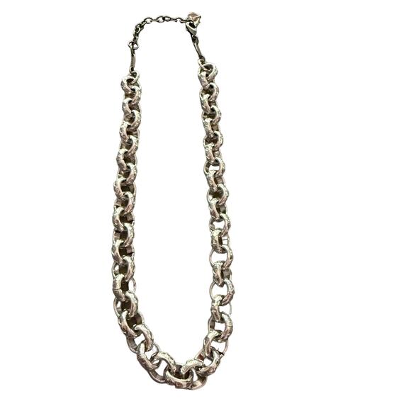 Sabika Silver Tone Chainlink Necklace - Picture 2 of 9